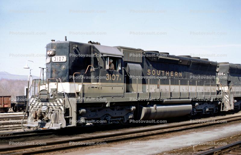 SOU 3107A, EMD SD45, Southern-Railways, Monroe Virginia, Amherst County