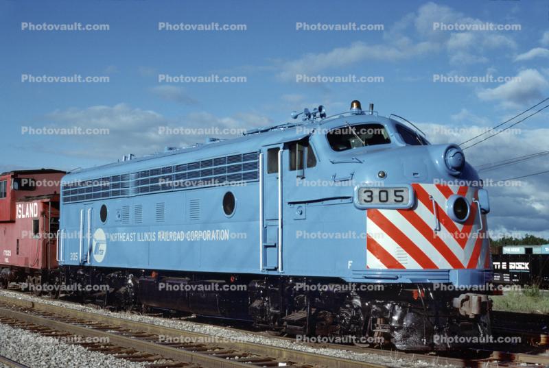 METX 305, Northeast Illinois Railroad Corporation, Blue Island Illinois, CNW EMD F7A, F-Unit