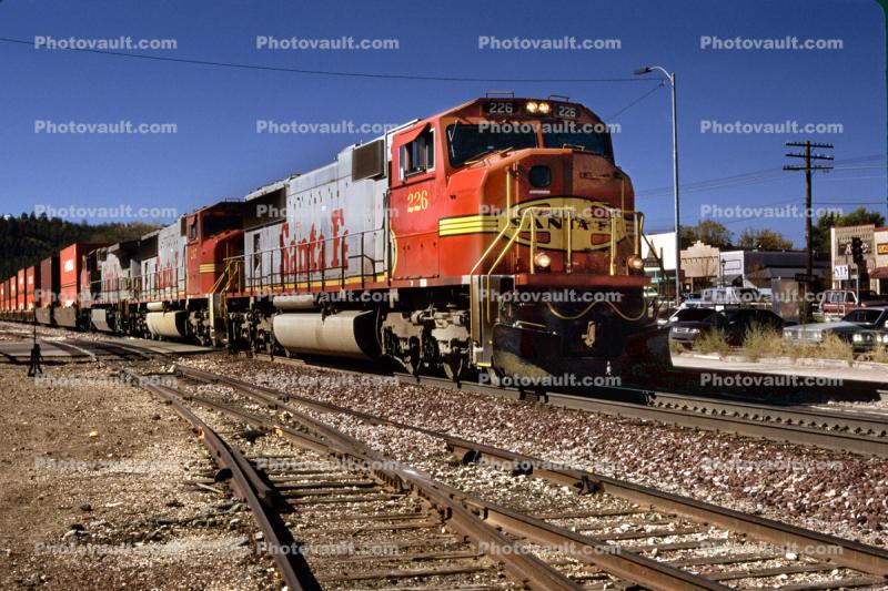ATSF 226, GE C44-9W, Santa-Fe Warbonnet Locomotive, Flagstaff Arizona