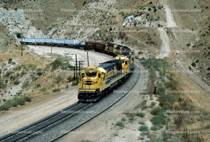 Santa Fe Warbonnet, Intermodal Train, Tunnel, 6994