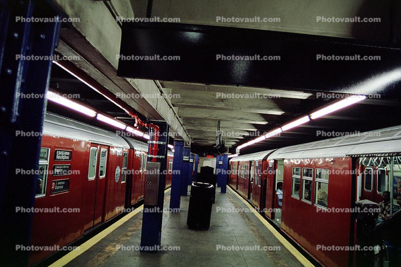Subway Trains, platform, underground, NYCTA, redbird