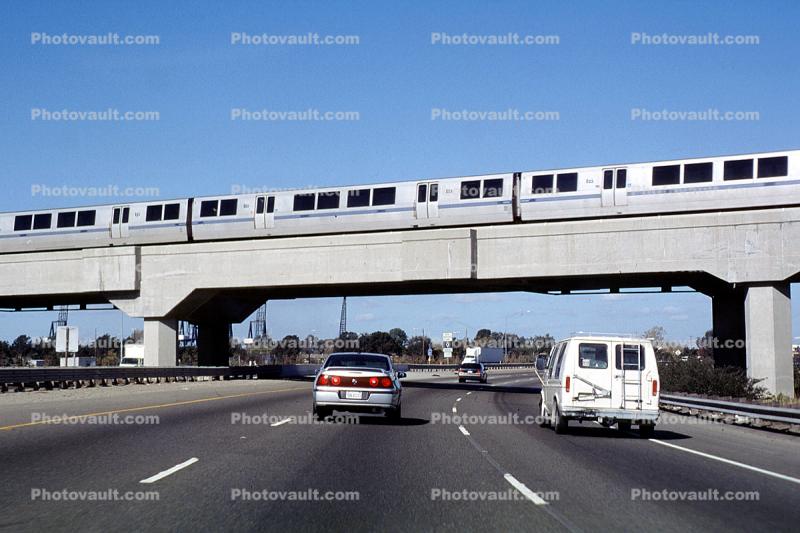 BART train, Bay Area Rapid Transit, Interstate Highway I-880, cars, Nimitz Freeway