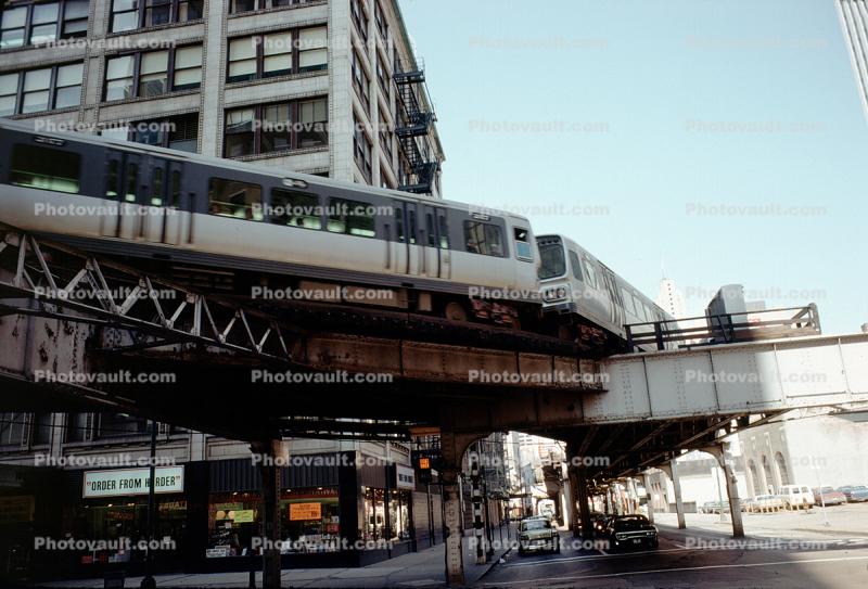 Chicago Loop, CTA, Chicago Elevated, cars