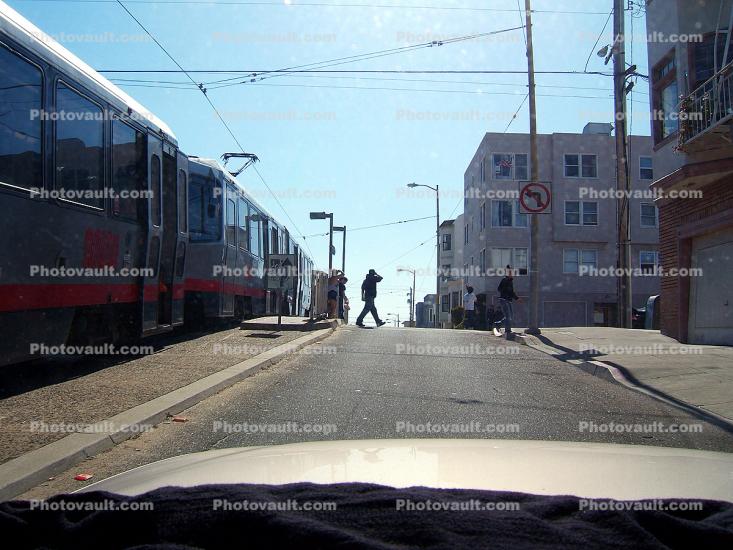 N-Judah Line, Breda LRV2, Electric Trolley, MUNI, Rail tracks
