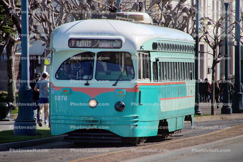 1076 Streamliner PCC Streetcar, The Embarcadero