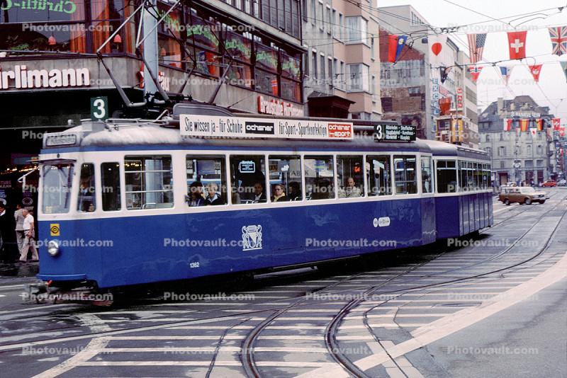 Zurich, articulated Trolley, downtown
