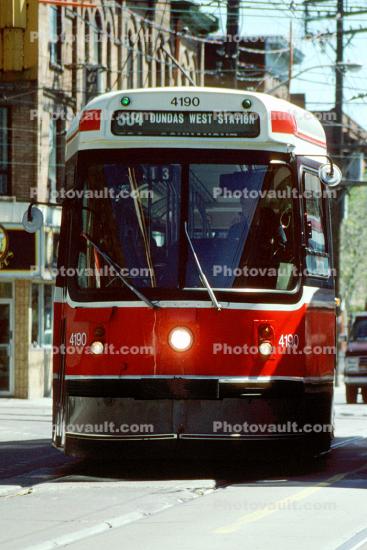 Toronto Trolley head-on, 4190