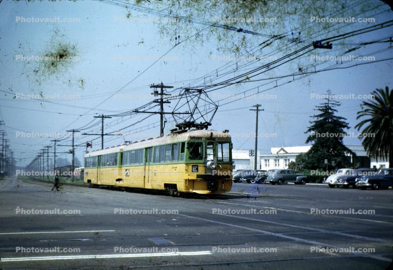 186, Key System, cars, automobile, trolley, 40th and San Pablo Avenue, Interurban, April 1951, 1950s