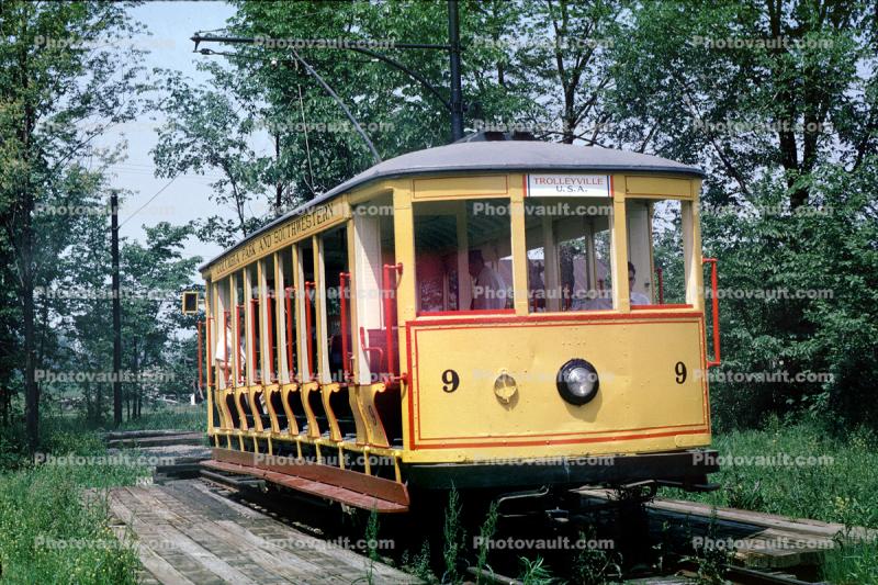 9 Columbia Park and Southwestern, Trolleyville Ohio, May 1964