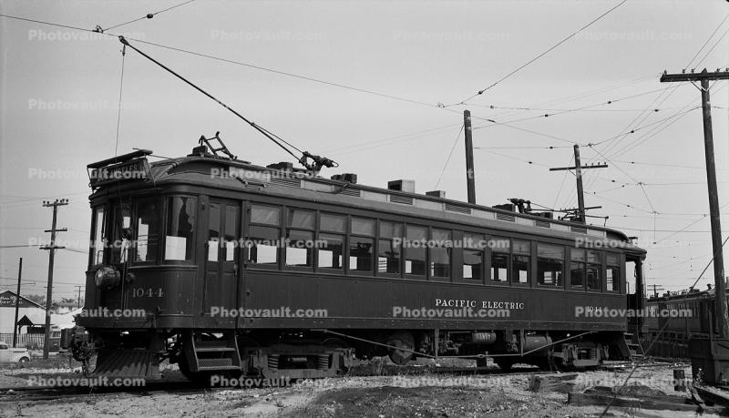 Pacific Electric Trolley PE 1044, Carhouse in Ocean Park, California, September 5 1948, 1940s