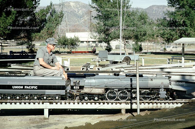 UP FEF-2, Union Pacific, 4-8-4, Griffith Park,January 1968, 1960s