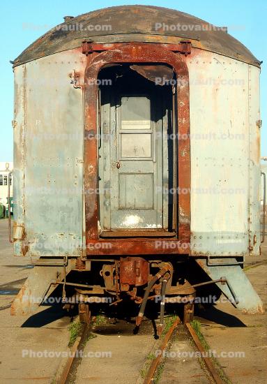 Passenger Railcar head-on, San Francisco Railroad Museum, Hunters Point
