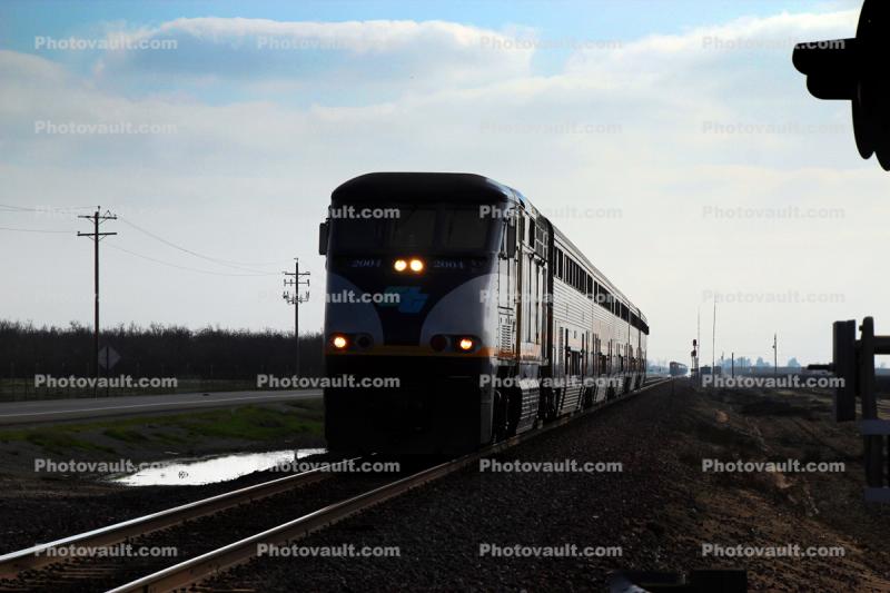 Diesel Locomotive, 2004, EMD F59PHI, San Joaquin Train, January 2017