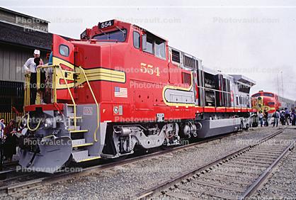 ATSF 554, (B40-8W), Santa-Fe Diesel Electric Locomotive, AT&SF, Red/Silver Warbonnet, Atchison Topeka & Santa Fe