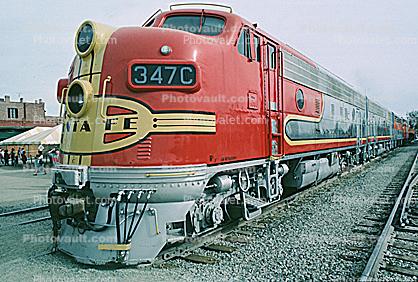 ATSF 347C, EMD F7A, Santa-Fe Diesel Electric Locomotive, AT&SF, Atchison Topeka & Santa Fe, trainset, Red/Silver Warbonnet Chief, F-Unit