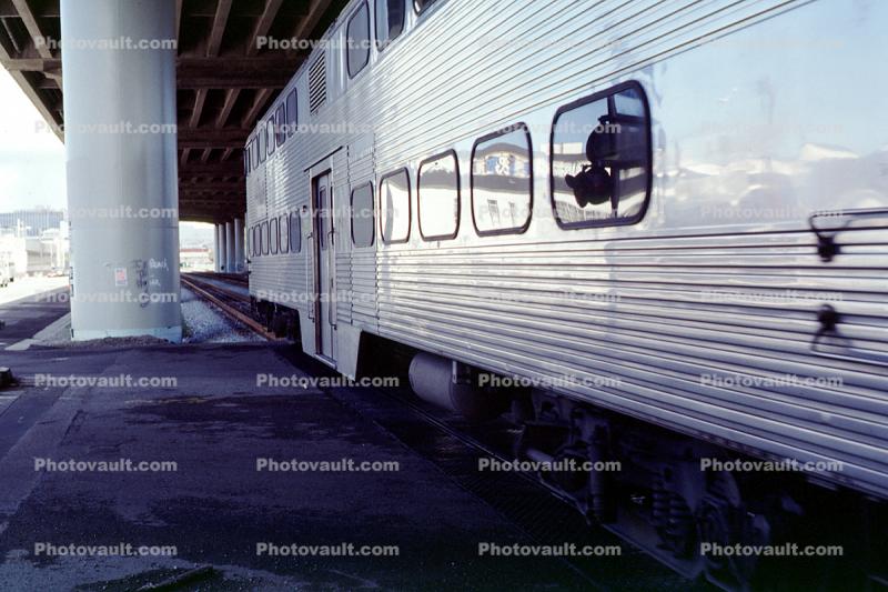 Caltrain, Passenger Railcar