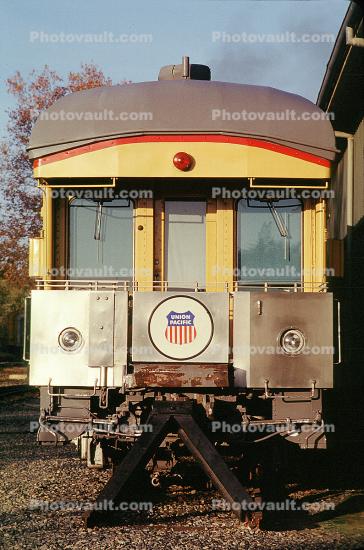Rear Passenger Railcar, Sacramento, Union Pacific head-on