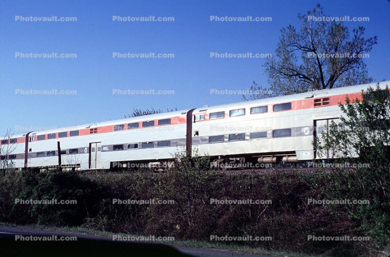 Metra Passenger Railcars