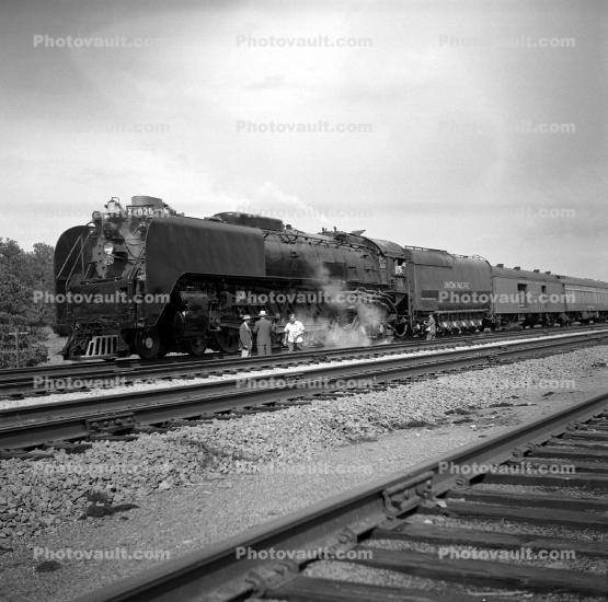 UP 826, Union Pacific locomotive, 4-8-4, 1950s