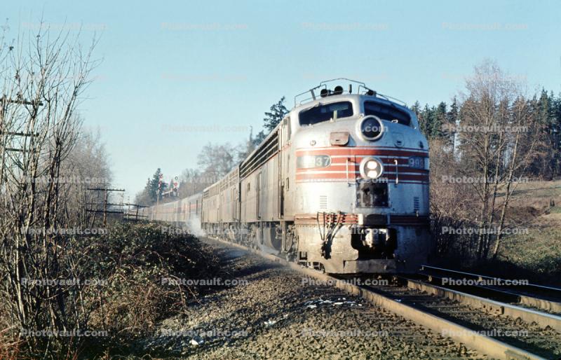 BN 9937, EMD E8A, Burlington Northern, trainset, F-Unit, 1950s