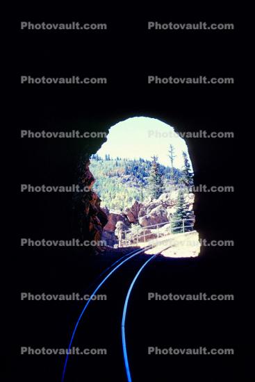 Curved Track, Cumbres & Toltec Scenic Railroad, D&RGW, Tunnel, 1973, 1970s