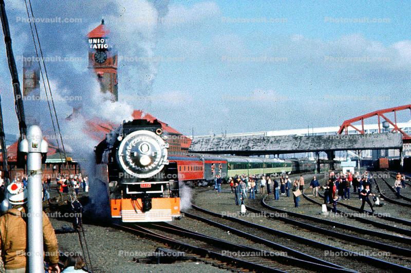 Union Station, Portland, Southern Pacific Daylight Special head-on, SP 4449, GS-4 class Steam Locomotive, 4-8-4, 1950s