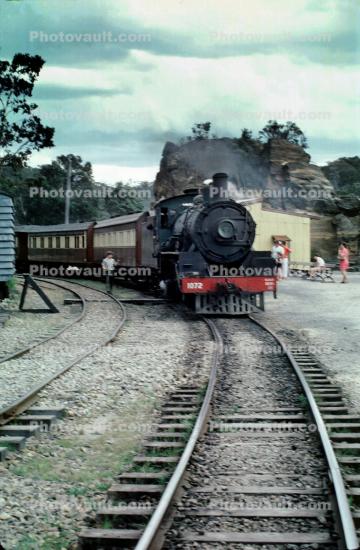 4-6-2 ('Pacific'), Australia, Steam loco #1072 'The City of Lithgow', express passenger engine, NSW Blue Mountains, Sydney, Railroad Tracks