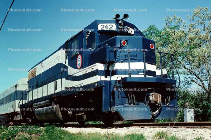 EMD GP38-2 Diesel Engine, 262, Long Island Rail Road, (LIRR), Long Island, New York