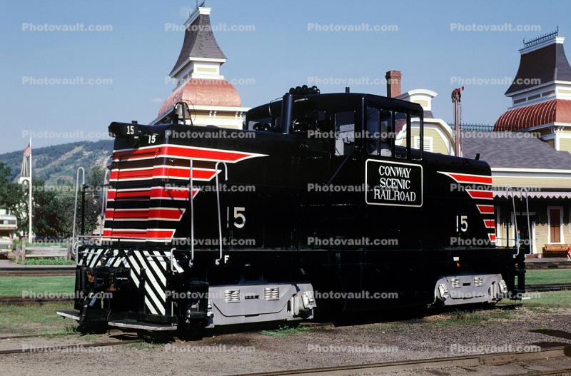 GE 44-Ton Switcher 15, Conway Scenic Railroad, North Conway, New Hampshire, 15 August 1990