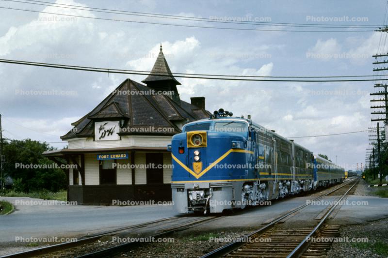 FA-1, Fort Edward Train Depot, station, building, tracks, Delaware & Hudson DH 17