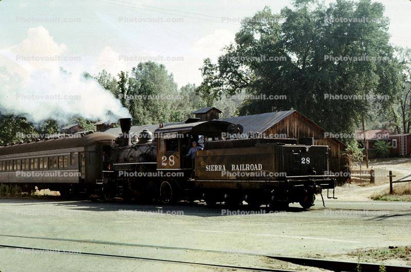 Sierra Railroad #28, 2-8-0, October 1963, Tuolumne, 1960s