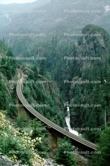 Cheakamus Canyon, Railroad Tracks, forest, river, rapids, Canada