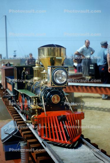 Lulu 1864 4-4-0, Live Steamers, Griffith Park, 1950s