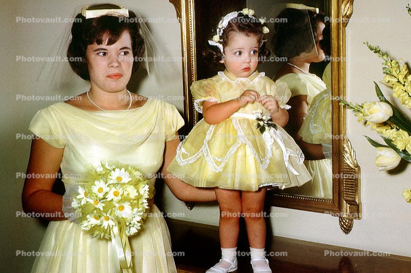 Bouquet, Bride, girl, flower, mirror, veil, 1950s