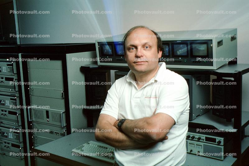 working with Sony on advanced digital HDTV Broadcasting, 18 July 1990