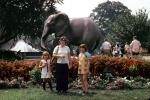 Elephant Sculpture, girls, mother, AZPV01P07_09