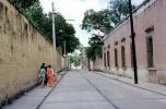 women walking, sidewalk, Street, buildings, wall, CBMV05P13_16