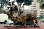 Inca Man, Grab the bull by its horns, Statue, Monument, Lima, CBPV01P10_12