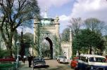 North Gate, Royal Pavilion, Brighton, England, Cars, Automobiles, Vehicles, 1950s, CEEV01P06_07