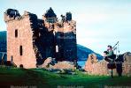 Urquhart Castle, Loch Ness, Scotland, CEEV04P12_01.1676