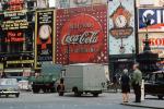 Piccadilly Circus, Coca Cola, Guinness, clock, Bulova, cars, automobile, 1950s, CEEV05P02_17B