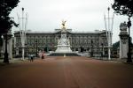 Buckingham Palace, Queen Victoria Memorial, Statue, 1960s, CEEV07P06_04