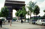 The Arc de Triomphe, Citroen 2CV, Cars, automobile, vehicles, May 1959, 1950s, CEFV07P02_05