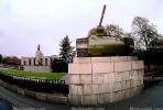 T-34 tank, Berlin, Barbed Wire, Soviet War Memorial, (Tiergarten), CEGV02P08_09.2588