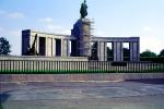Soviet War Memorial, (Tiergarten), sculpture, statue, Berlin, CEGV05P02_05