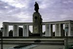 Soviet War Memorial, (Tiergarten), Statue, Berlin, CEGV07P04_19