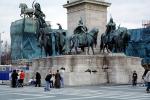 Horse Statues, Soldiers, Chariot, Heroe's square, Hos?k tere, Millennium Memorial, statue complex, colonnades, famous landmark, Budapest