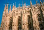 Spires, statues, Milan Cathedral, (Italian: Duomo di Milano), CEIV03P08_08.0934
