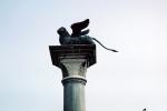 Flying Lion, Winged lion of Saint Mark standing on top of a column at the Piazzetta San Marco, July 1968, 1960s, CEIV10P14_19