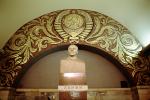 Lenin Statue, Moscow Subway, hammer & sickle, ornate, star, arch, opulant, CGMV03P08_15